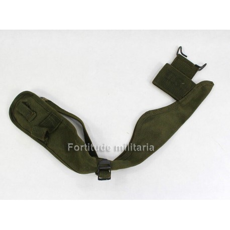 U.S. Pick mattock web carrier