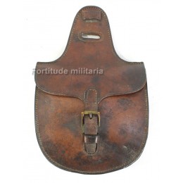 French cavalry horseshoes carrier