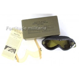 US M-1944 goggles in box