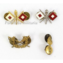 Lot d'insignes de col US